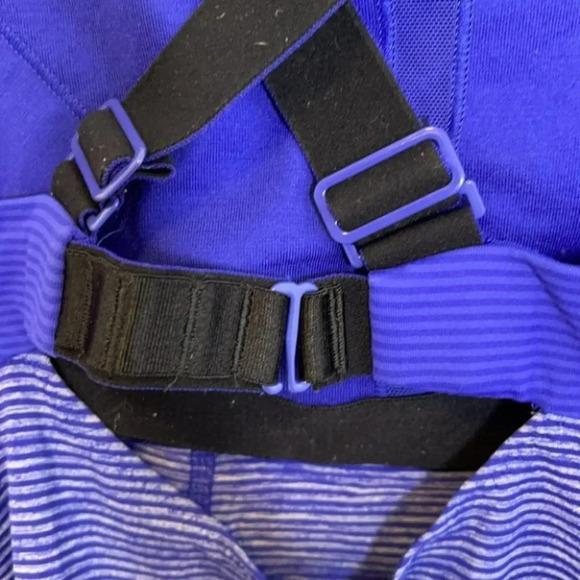 LULULEMON Retro Catch Me If You Can Tank Top Purple Stripe Run Shelf Bra Size 2 - Picture 6 of 14